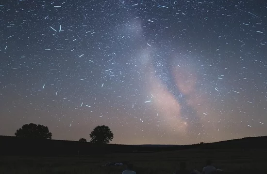 Лунный свет против