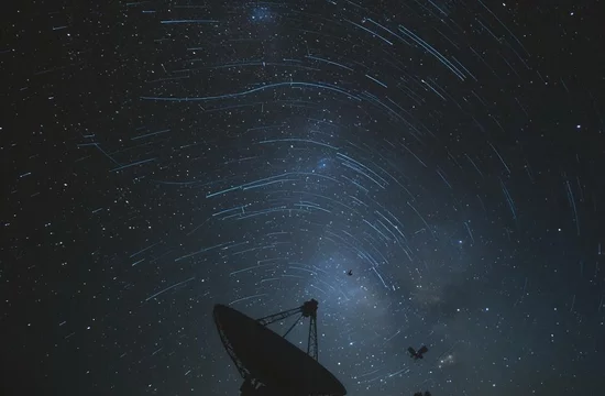 Спутники Starlink создают