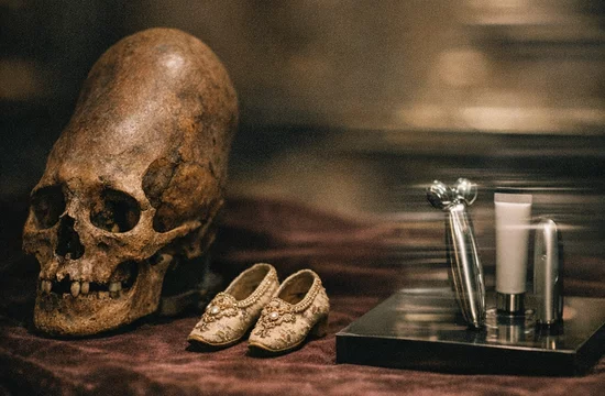 Зачем люди веками