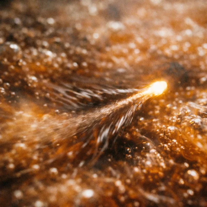 Первая миллисекунда после большого взрыва оказалась похожа на суп